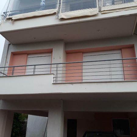 Tassos Apartment เนอา มิคานิโอนา ภายนอก รูปภาพ
