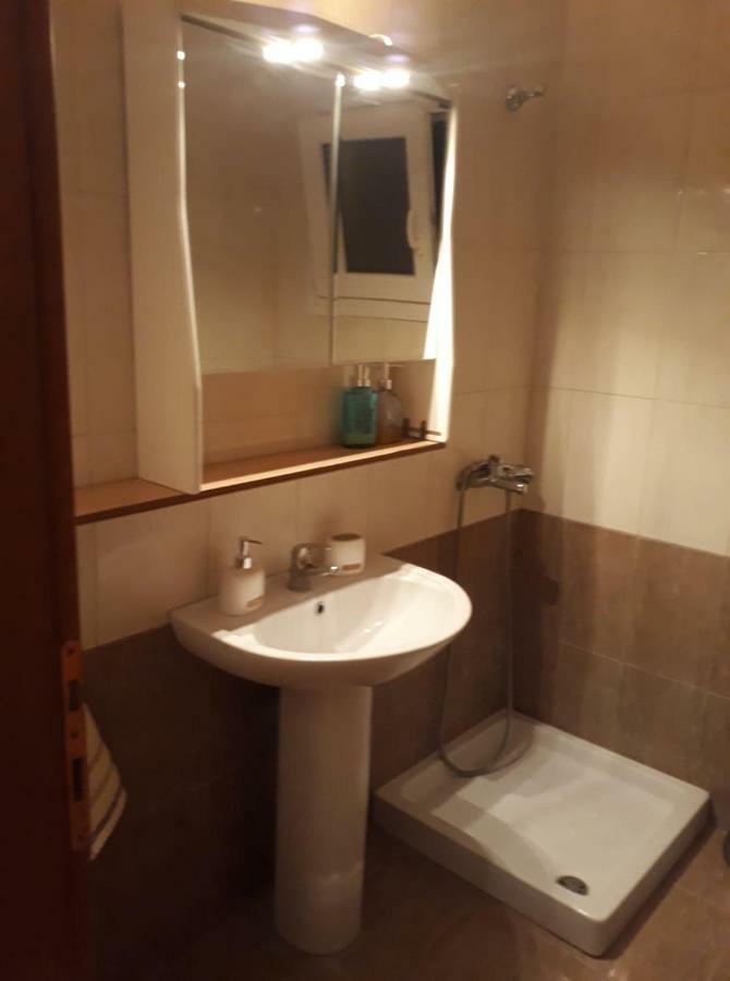 Tassos Apartment เนอา มิคานิโอนา ภายนอก รูปภาพ