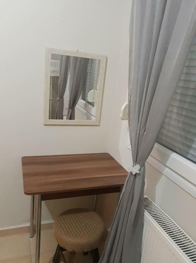 Tassos Apartment เนอา มิคานิโอนา ภายนอก รูปภาพ