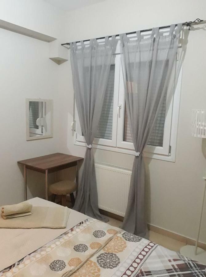 Tassos Apartment เนอา มิคานิโอนา ภายนอก รูปภาพ