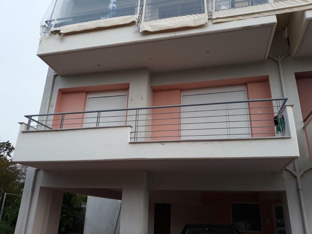 Tassos Apartment เนอา มิคานิโอนา ภายนอก รูปภาพ