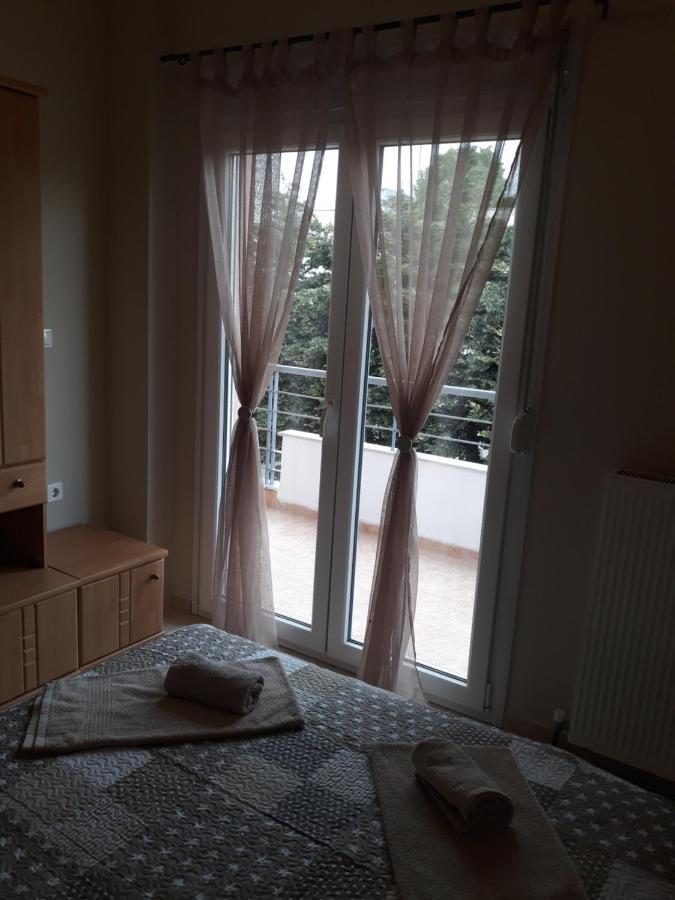 Tassos Apartment เนอา มิคานิโอนา ภายนอก รูปภาพ