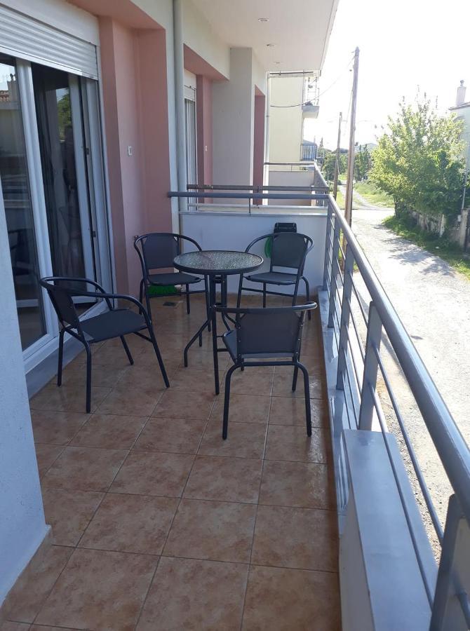 Tassos Apartment เนอา มิคานิโอนา ภายนอก รูปภาพ
